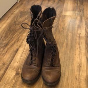 Steve Madden combat boots 8